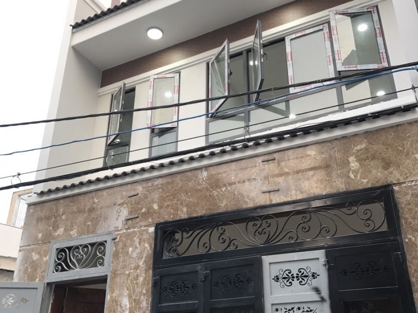 THI CÔNG NHÀ ANH TÔ VĂN SUA