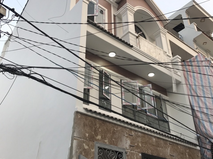 THI CÔNG NHÀ ANH TÔ VĂN SUA