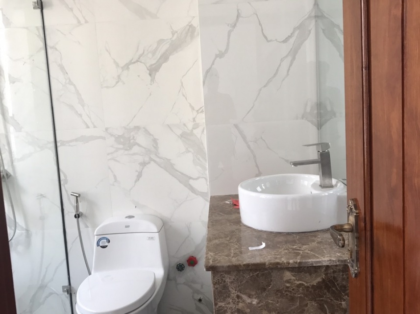 THI CÔNG NHÀ ANH TÔ VĂN SUA