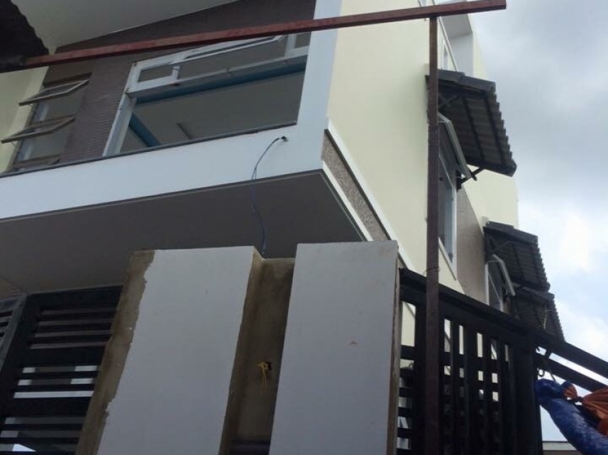 THI CÔNG NHÀ CÔ NGUYỄN HUỲNH THỊ MỘNG TUYỀN