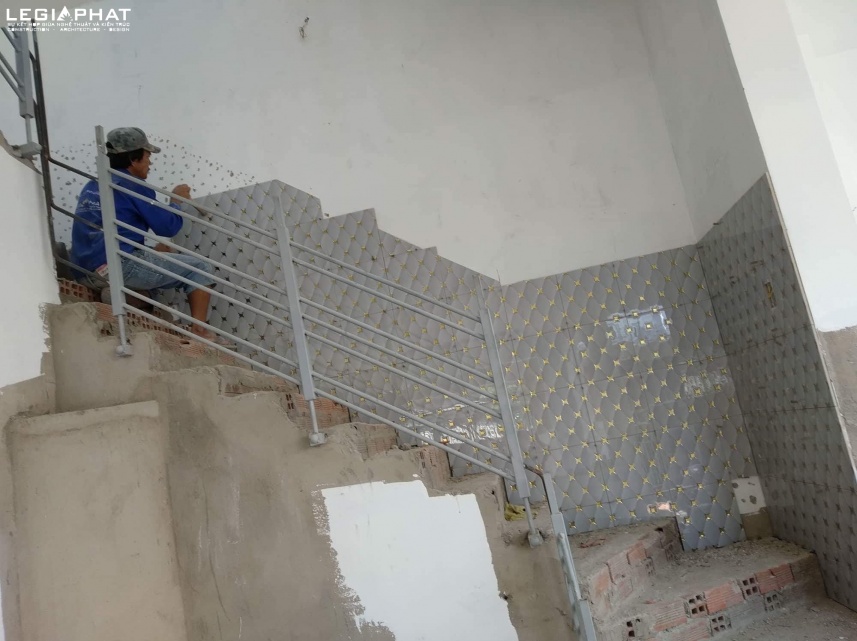 THI CÔNG NHÀ Ở ANH LÊ THÀNH ĐÌNH PHÚ