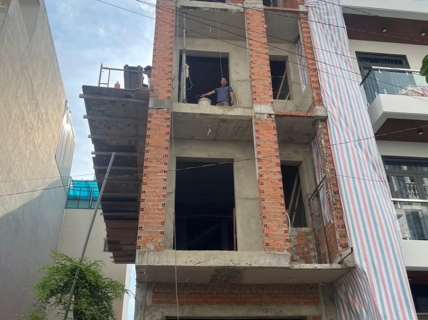 NHÀ ANH LÊ VĂN VŨ