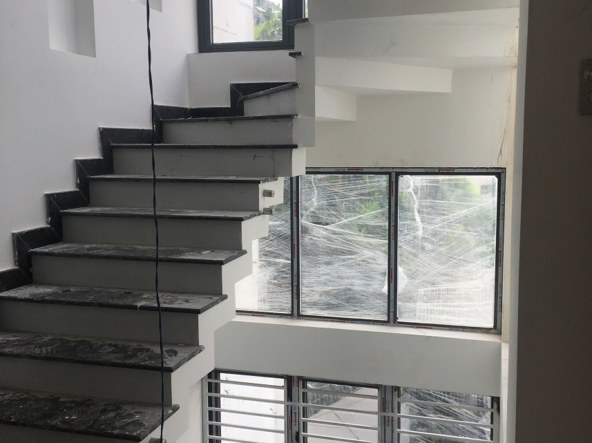 TI CÔNG NHÀ ANH NGUYỄN ĐÌNH CHIỀN 