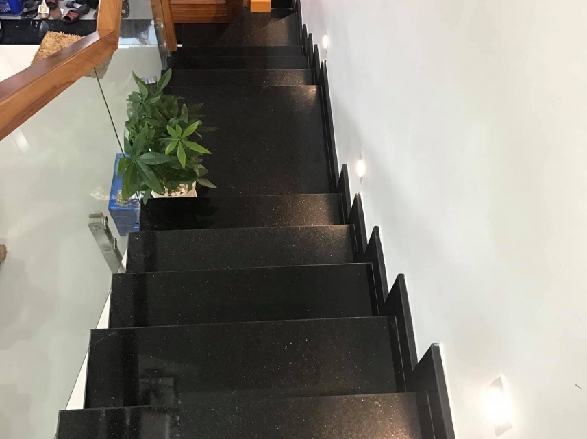 NHÀ ANH LÊ VĂN THÔNG