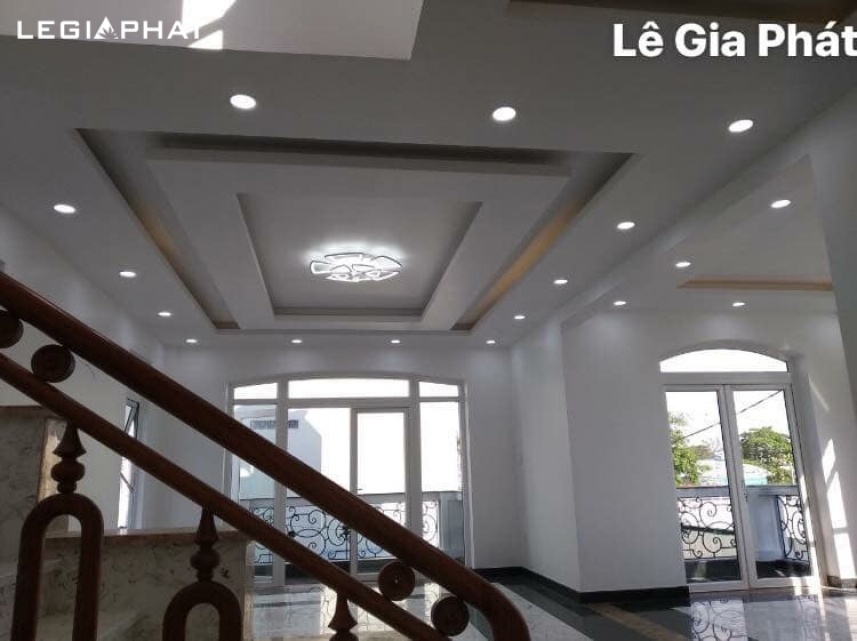 THI CÔNG NHÀ ANH NGUYỄN CHÂU VINH