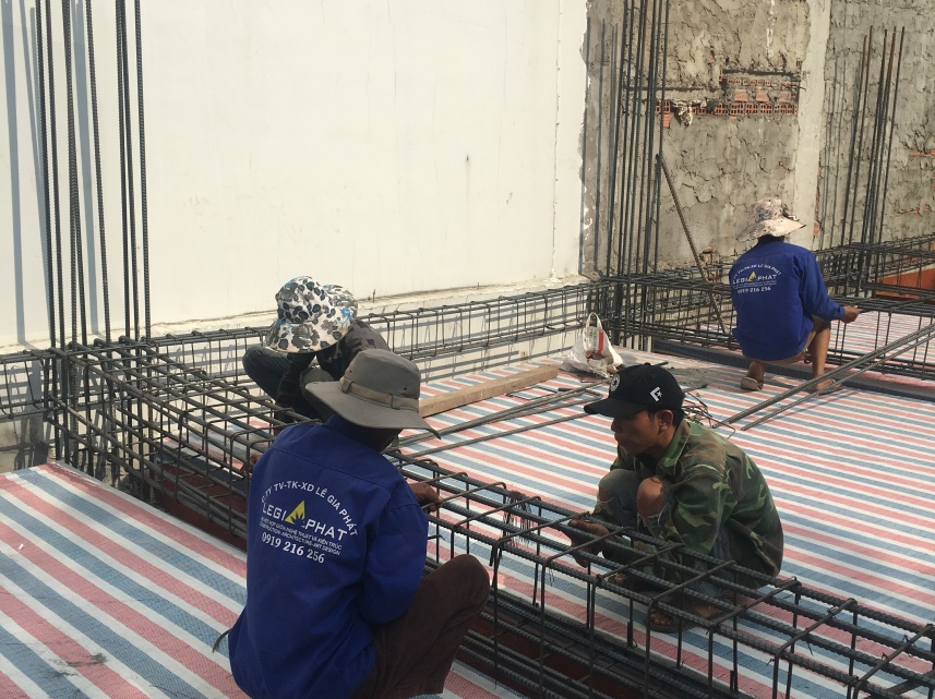 TI CÔNG NHÀ ANH NGUYỄN ĐÌNH CHIỀN 