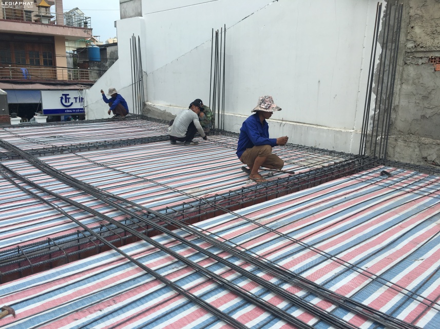 TI CÔNG NHÀ ANH NGUYỄN ĐÌNH CHIỀN 