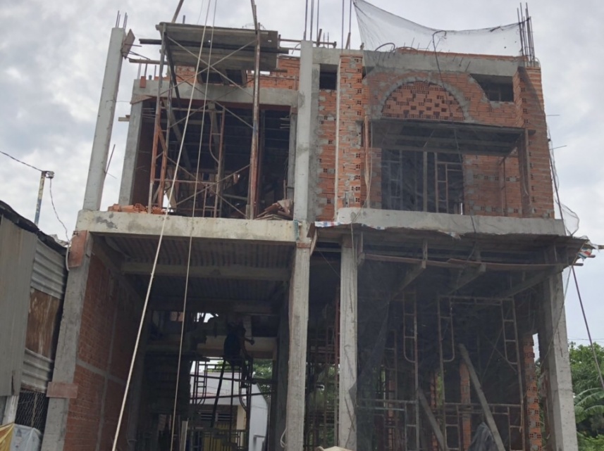 THI CÔNG NHÀ ANH VÕ VĂN TỴ