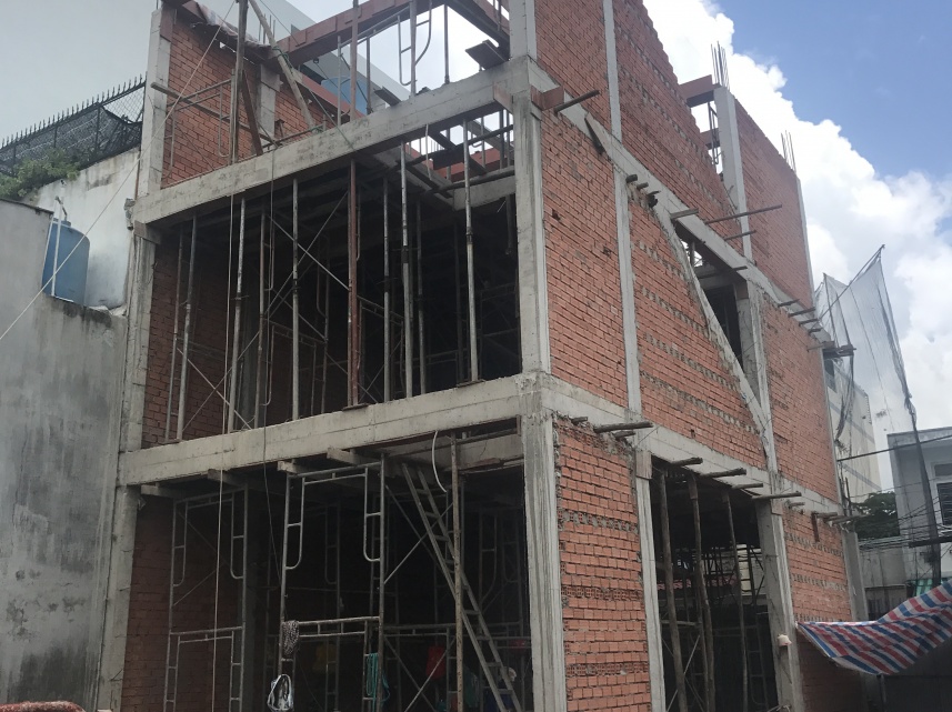 THI CÔNG NHÀ ANH TÔ VĂN SUA