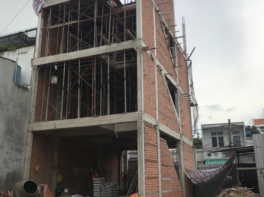 THI CÔNG NHÀ ANH TÔ VĂN SUA