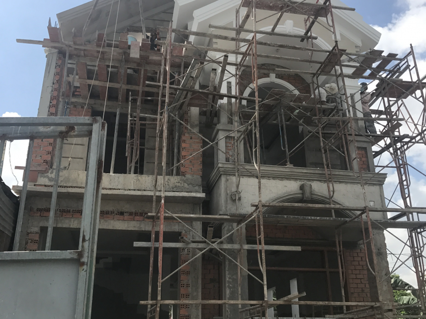 THI CÔNG NHÀ ANH VÕ VĂN TỴ