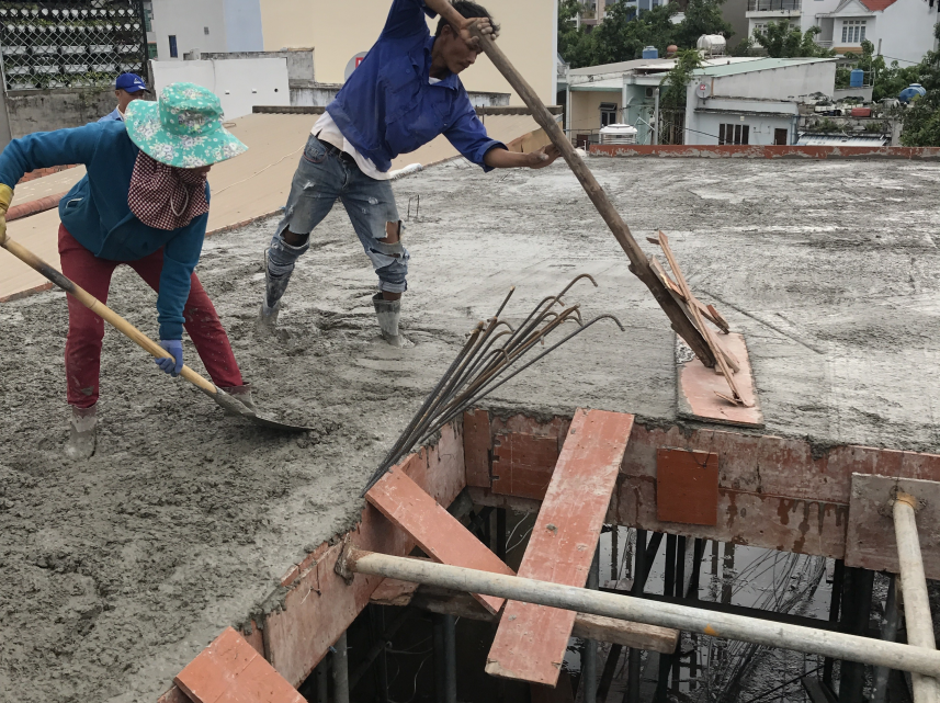 THI CÔNG NHÀ ANH TÔ VĂN SUA